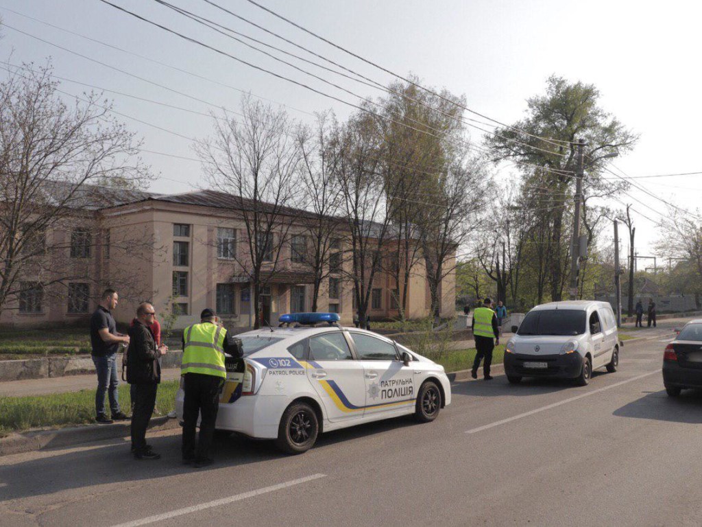 В Днепре Renault сбили на «зебре» 12-летнего мальчика (ФОТО, ВИДЕО)