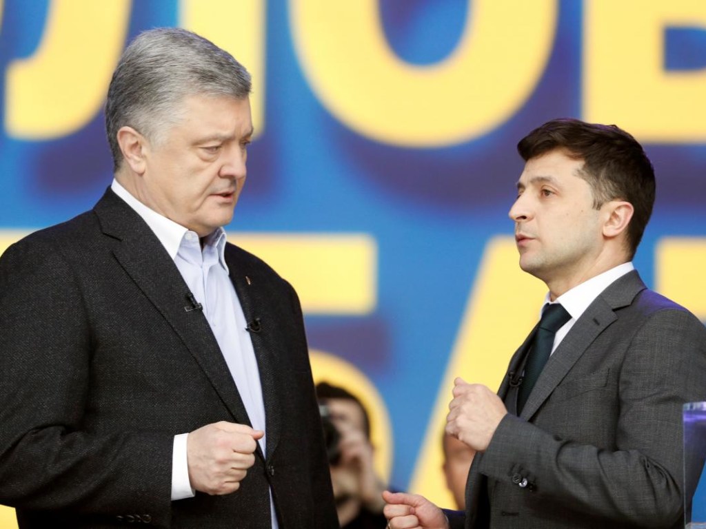 Политолог объяснил значение закона об импичменте для Зеленского и Порошенко