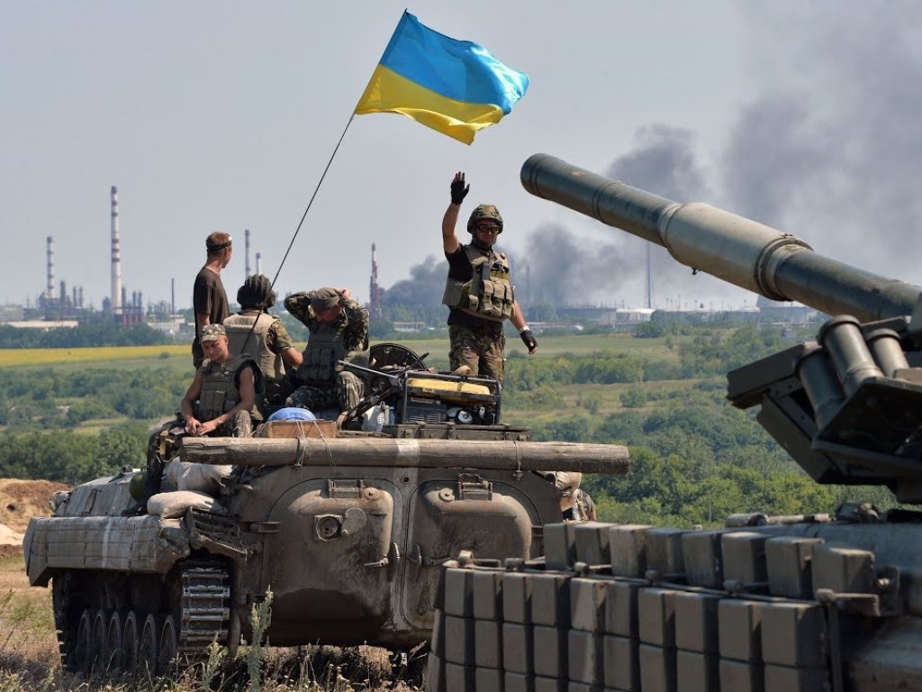 У Зеленского есть шанс остановить огонь на Донбассе – политолог