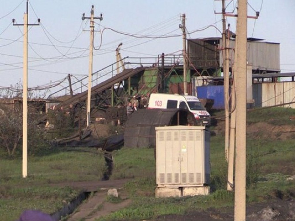 Взрыв на шахте под Луганском: в Сети сообщили страшные подробности (ФОТО)