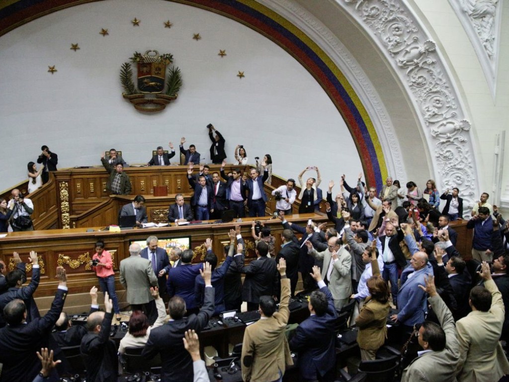 Эксперт: выход Венесуэлы из ОАГ ударит, в первую очередь, по самому Каракасу