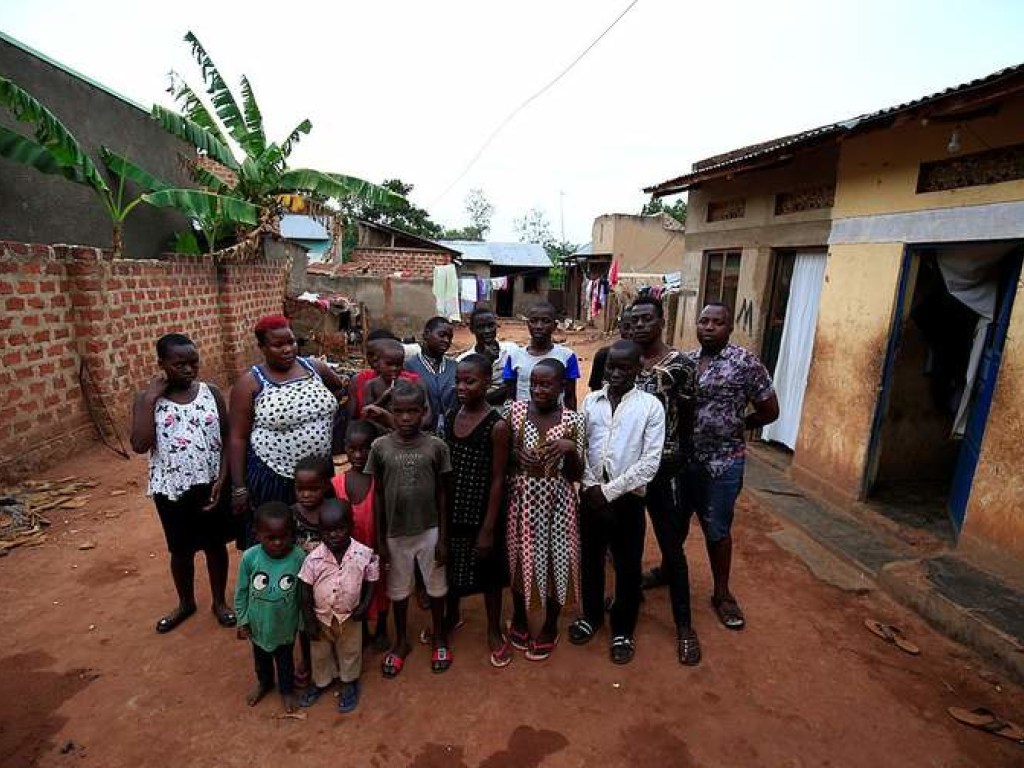 39-летней жительнице Уганды удалось родить 44 ребенка (ФОТО)