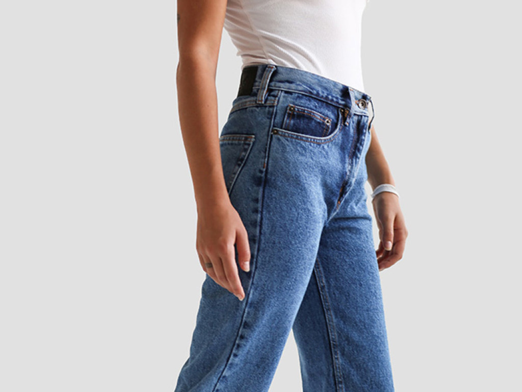 Мода для всех: Самые трендовые модели джинсов на весну-2019 (ФОТО)