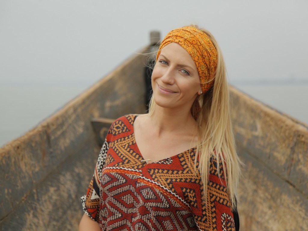 «Сама нежность»: Леся Никитюк в откровенном топе показала любимый мейкап (ФОТО)
