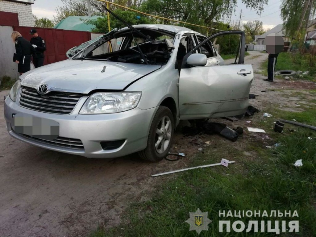 Подрыв Toyota в Харькове: водителю иномарки ампутировали ноги