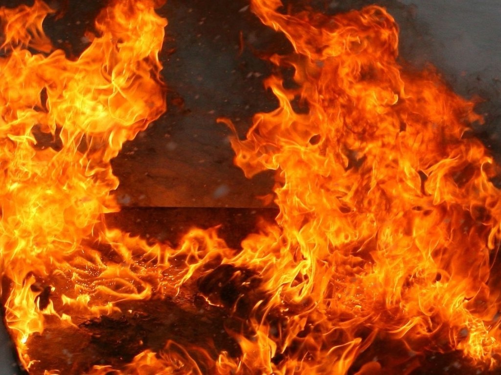 В российском Ростове горела квартира: мальчик ради спасения выпрыгнул с 10 этажа (ВИДЕО)