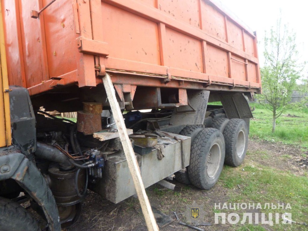 Кузов «КамАЗа» убил 47-летнего мужчину на Полтавщине (ФОТО)