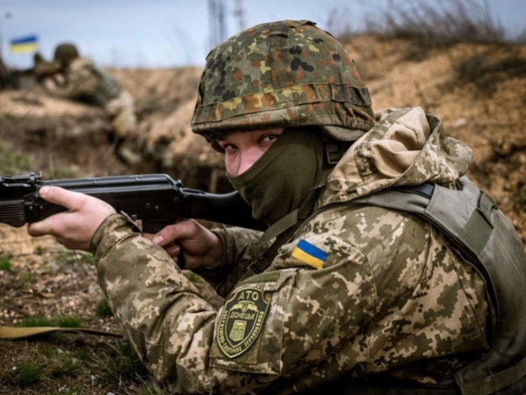 Сводка ООС: за сутки позиции ВСУ на Донбассе обстреляли 15 раз, ранены трое украинских военных
