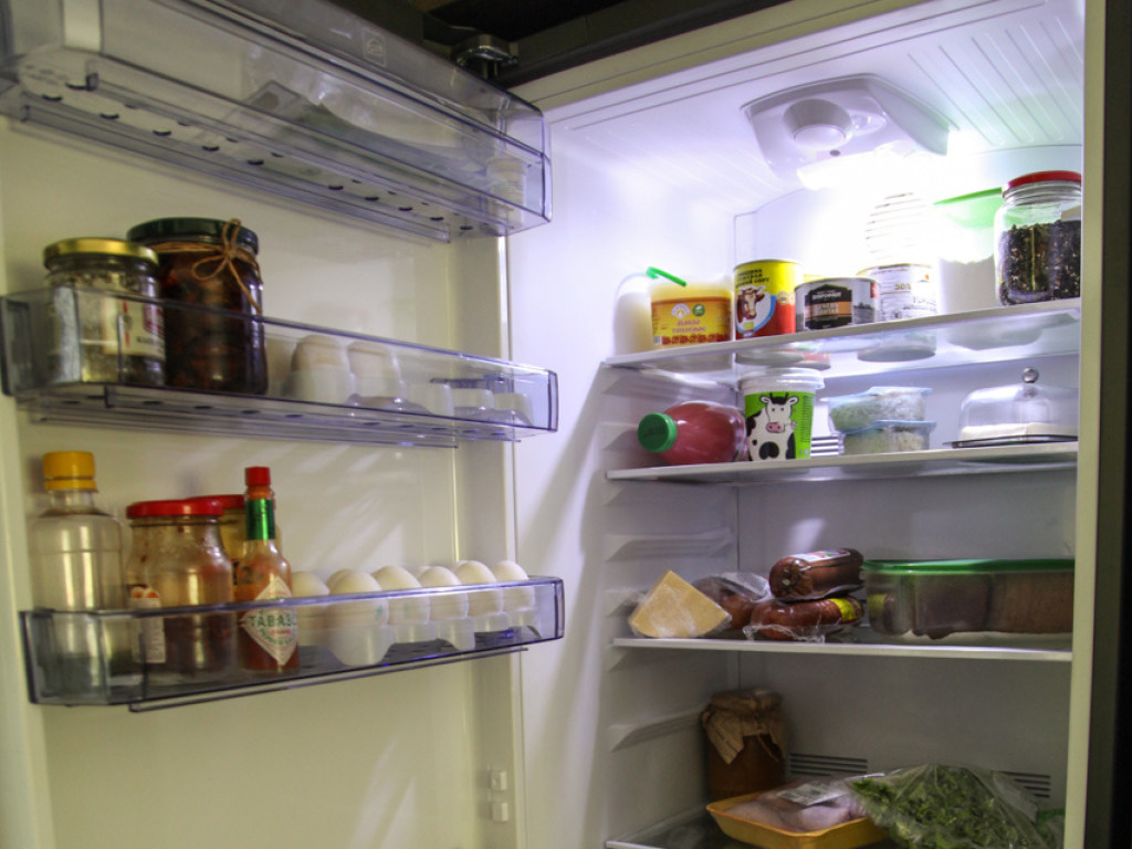 Продукт, который есть в каждом холодильнике, успешно и без лекарств снижает давление – медики
