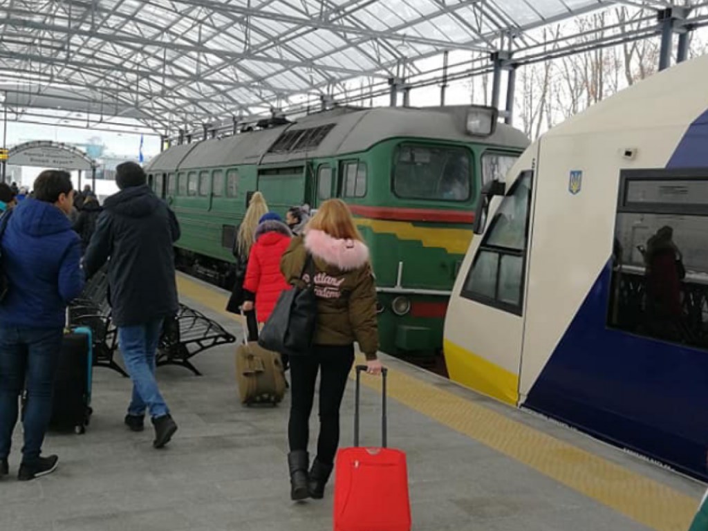 На маршрут «Киев-Борисполь» выйдет сдвоенный экспресс: опубликован график