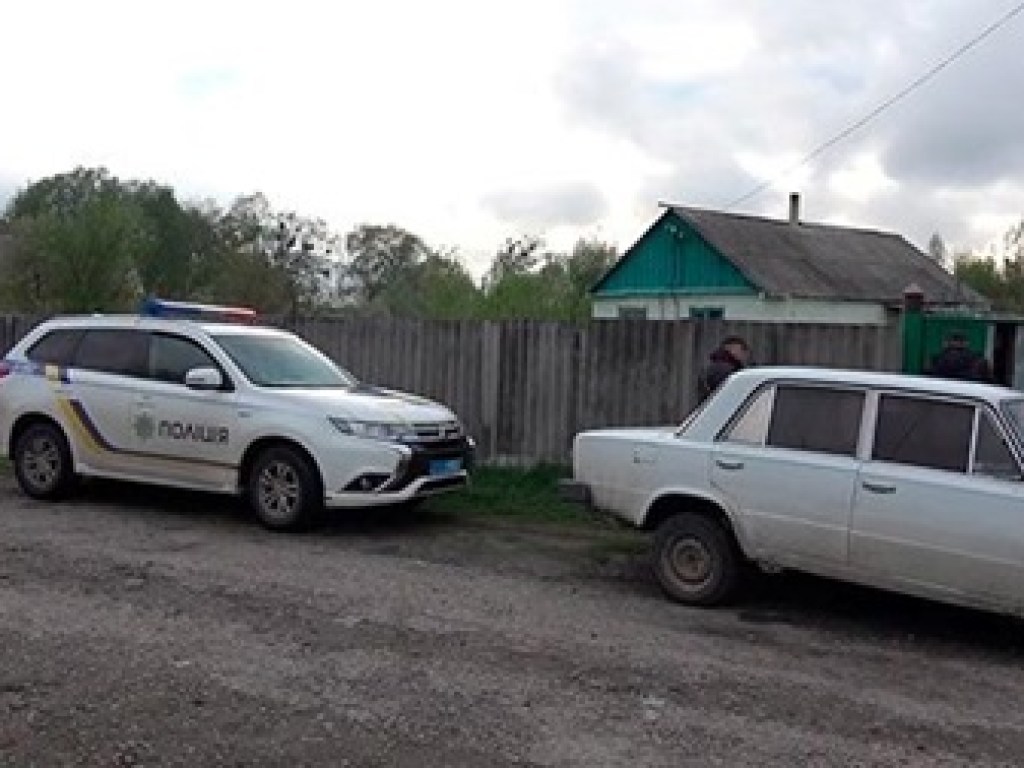 В Сумской области на огороде найдены тела брата и сестры со следами насильственной смерти