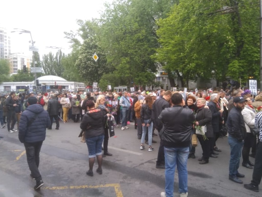 Акция по случаю 9 мая в Киеве: что происходит на Арсенальной площади (ФОТО)