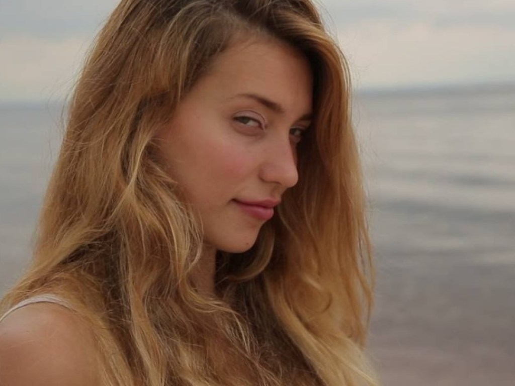 Регина Тодоренко потрясла подписчиков Instagram фото в купальнике