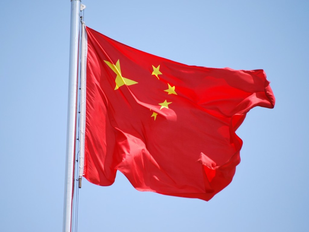 Новый виток «торговой войны» между Китаем и США не означает похолодания во внешней политике – эксперт