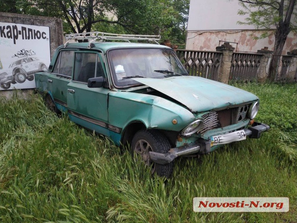 В Николаеве лоб в лоб столкнулись «копейка» и Daewoo (ФОТО)