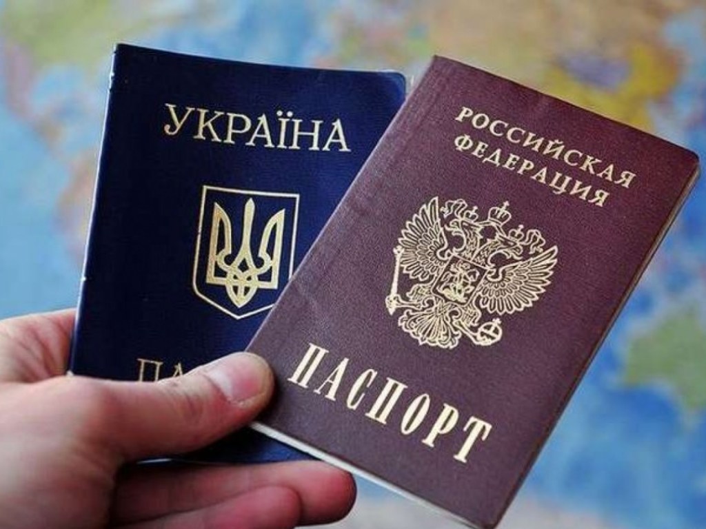 Выдача российских паспортов в ОРДЛО: Донбассу могут предоставить особый статус – эксперт