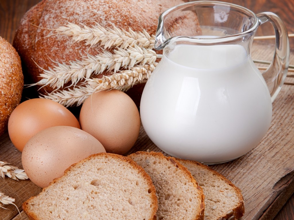 В Украине в мае подорожает хлеб и молочка &#8212; экономист  