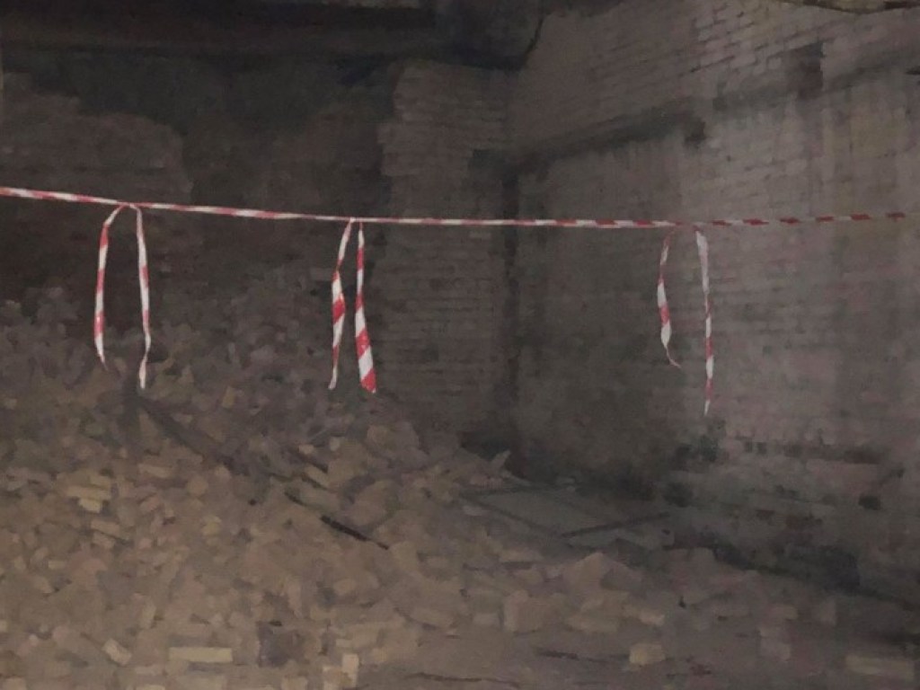 В Тернопольской области упавшей стеной убило отца троих детей