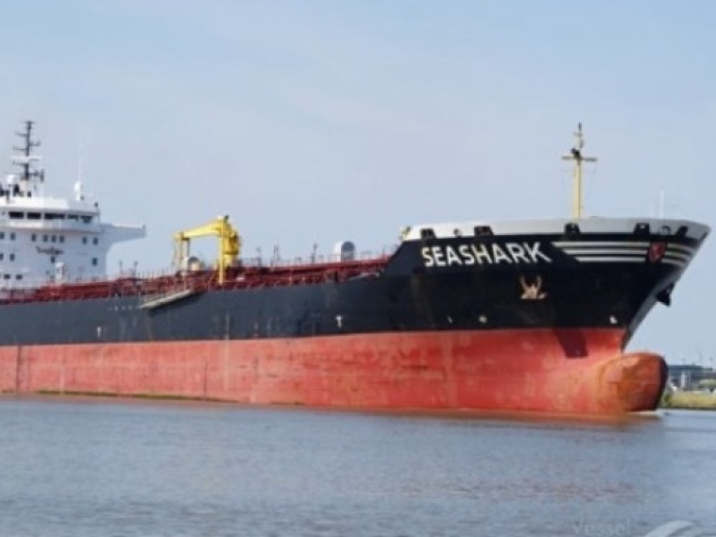Египетские военные задержали украинский танкер с моряками: им угрожают оружием (ФОТО)