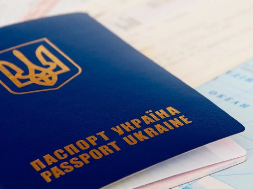 Зеленский заявил о готовности предоставлять гражданство всем, кто будет работать на благо Украины