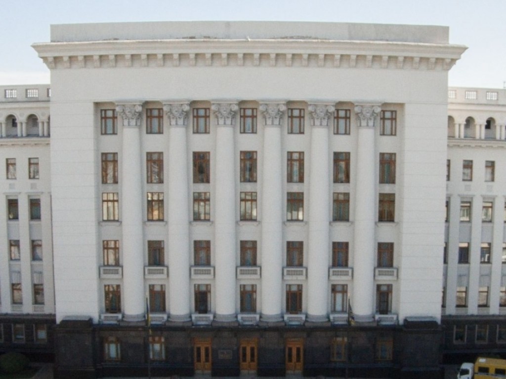 Зеленский назначил четырех заместителей главы АПУ