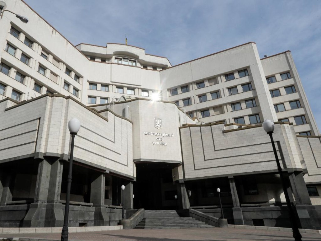 Конституционный суд не станет препятствовать роспуску Рады – политолог