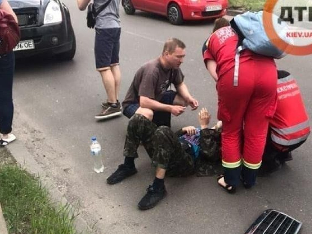 Пьяный водитель сбил пешехода на столичной Борщаговке