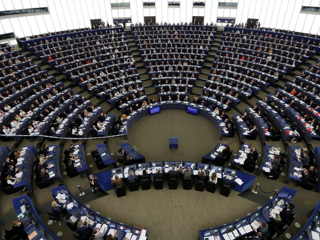 На выборах в Европарламент убедительную победу одержат правые силы – эксперт