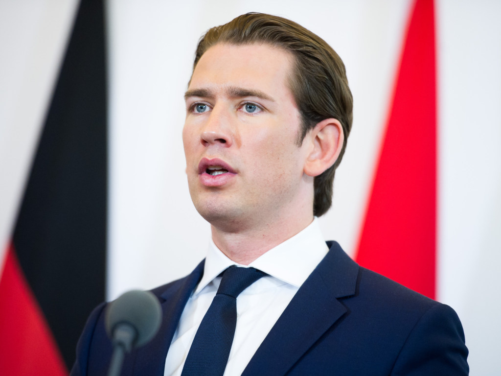 Европейский эксперт указал, кому выгодна отставка правительства Австрии