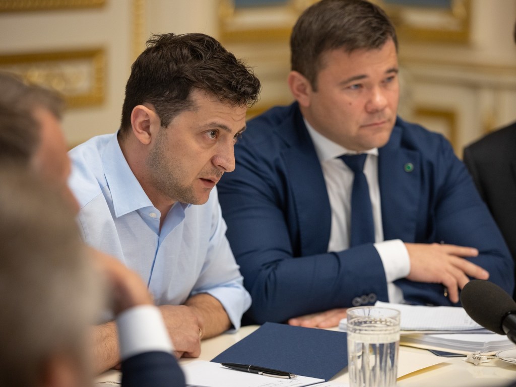 Зеленский будет вынужден согласиться на коалицию с «Батькивщиной» или с Гриценко – эксперт