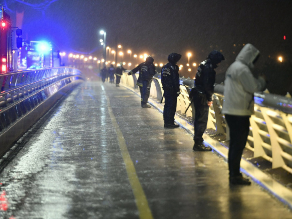 В Будапеште на Дунае перевернулся катер с туристами: 7 погибших, 20 пропавших без вести (ФОТО)