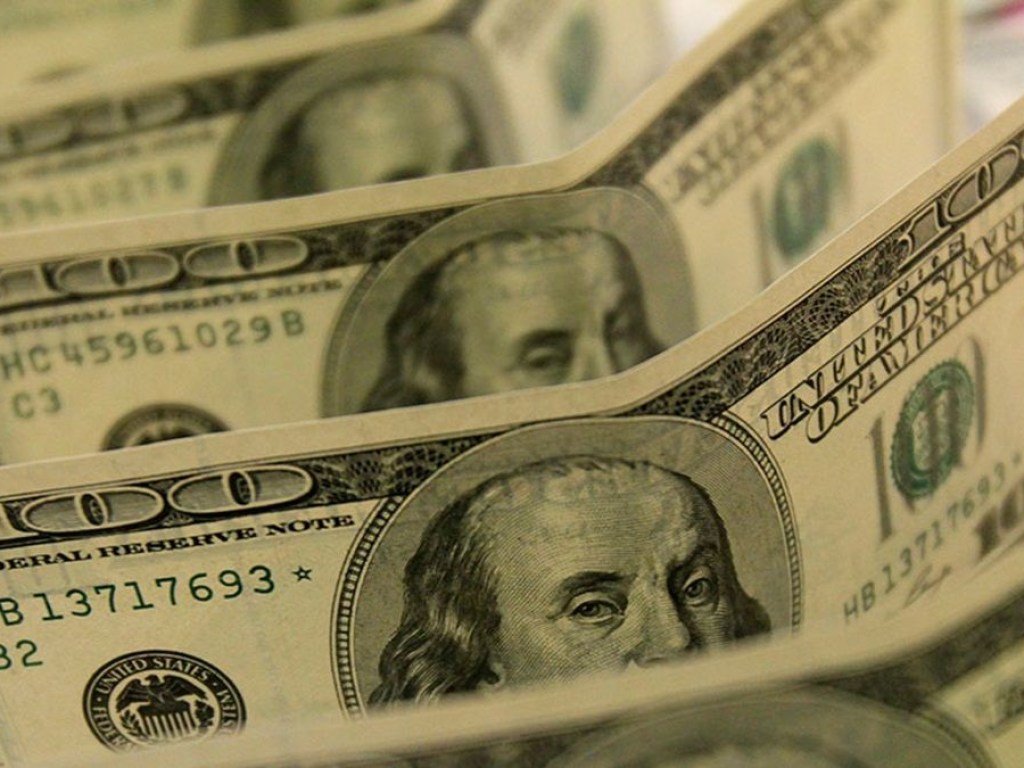 НБУ установил официальный курс на уровне 26,87 гривны за доллар