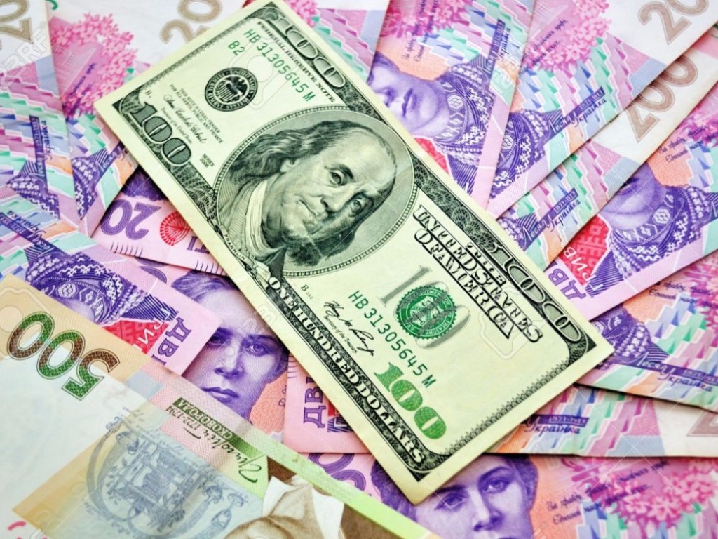 За май гривна подешевела по отношению к доллару на 1,4%