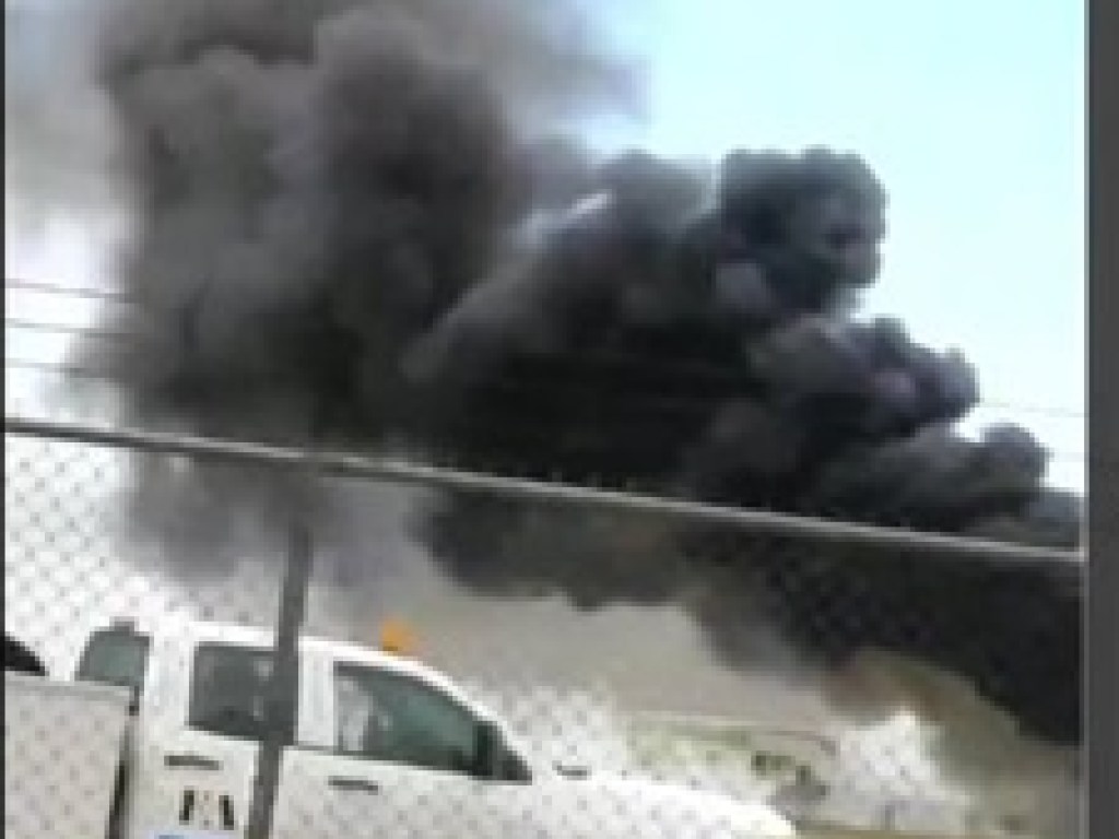 В американском аэропорту прогремел взрыв: видео инцидента