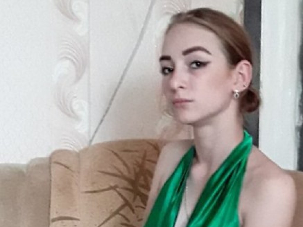 Не выходит на связь: в Николаеве разыскивают 15-летнюю девочку