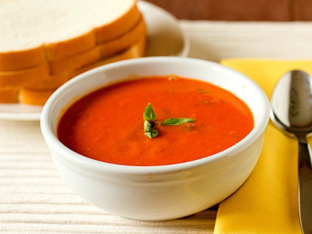 Лучшие летние блюда для похудения: Салаты и холодные супы обуздают аппетит   