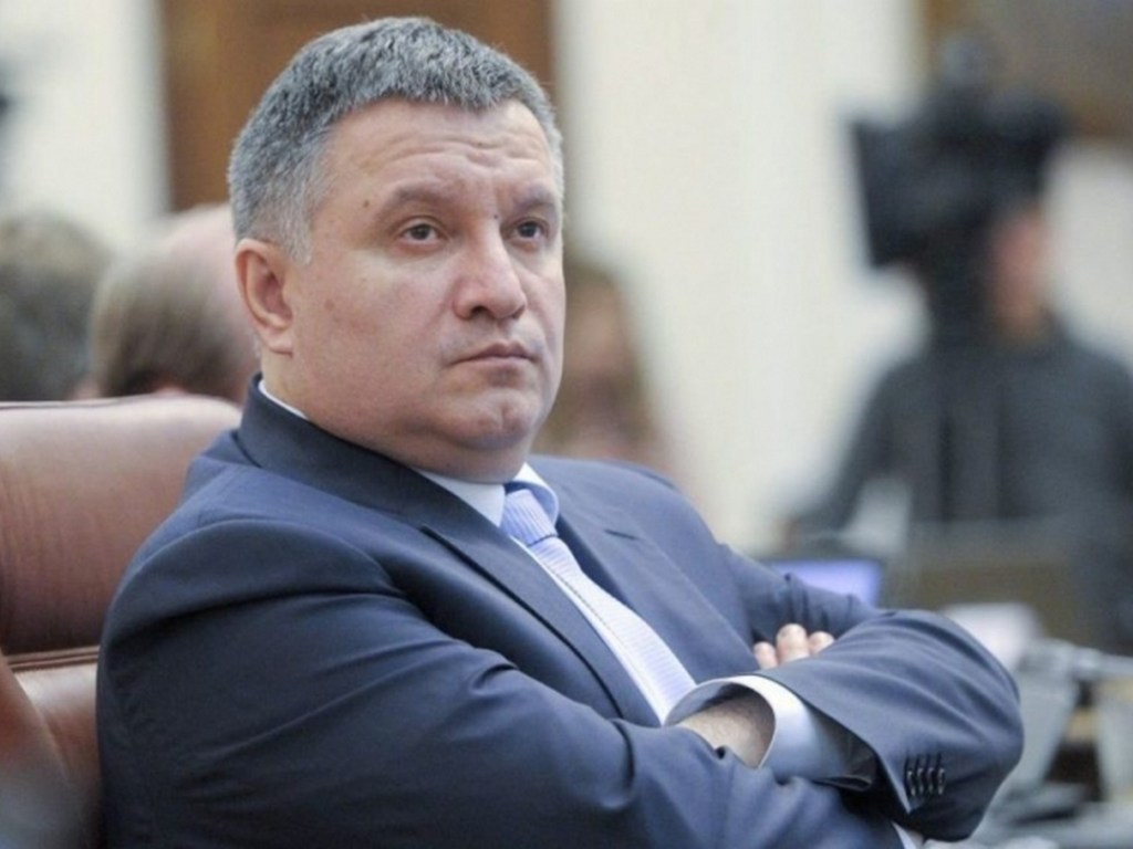 Аваков останется в своем кресле до конца парламентских выборов – политолог