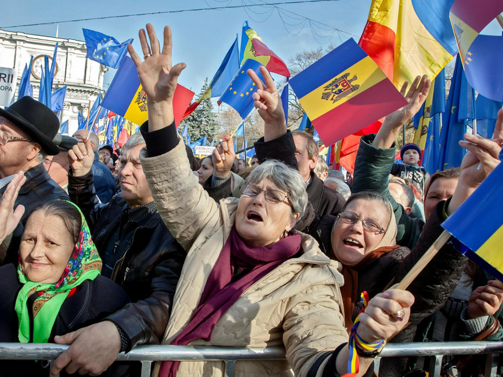 «Майдана» не будет: чем завершится политический кризис в Молдове