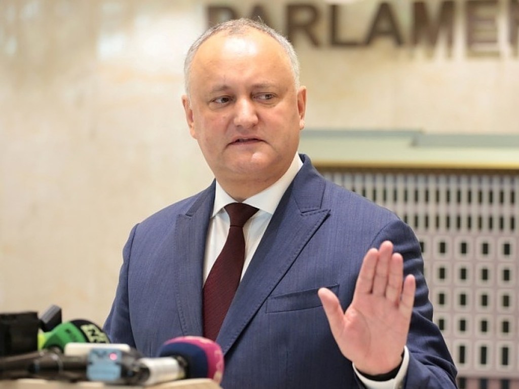 Президент Молдовы Додон пошел навстречу парламентской коалиции &#8212; политолог