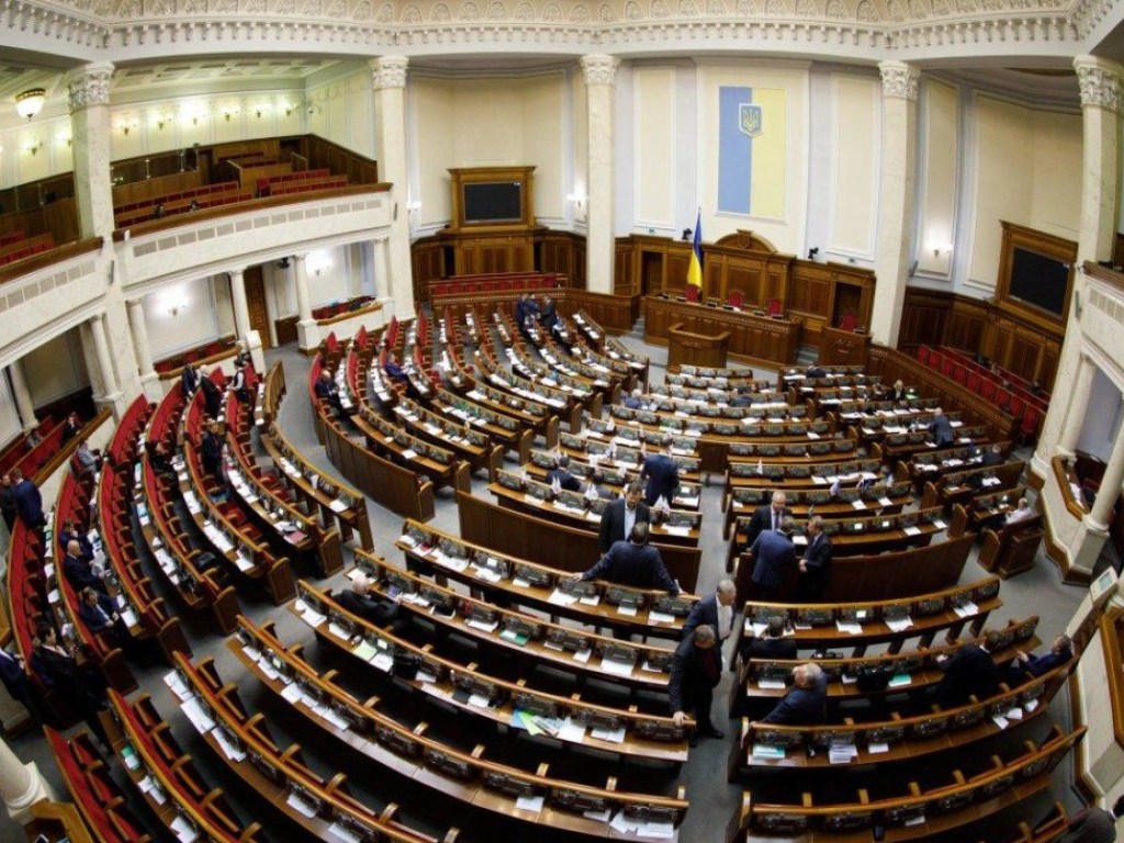 Парубий подписал закон о ВСК с процедурой импичмента Президента