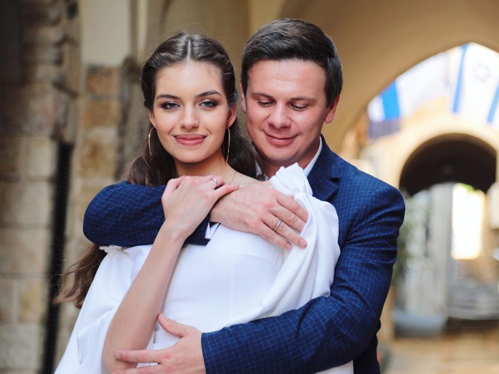 Венчались в Израиле, платье шили в Днепре: Дмитрий Комаров рассказал подробности своей свадьбы (ФОТО)
