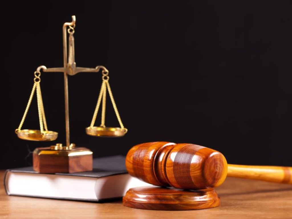 Решение Печерского суда о праве Саакашвили участвовать в выборах является политическим — политолог