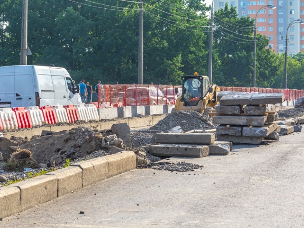 На столичной Борщаговке увидели километровые пробки: названа причина