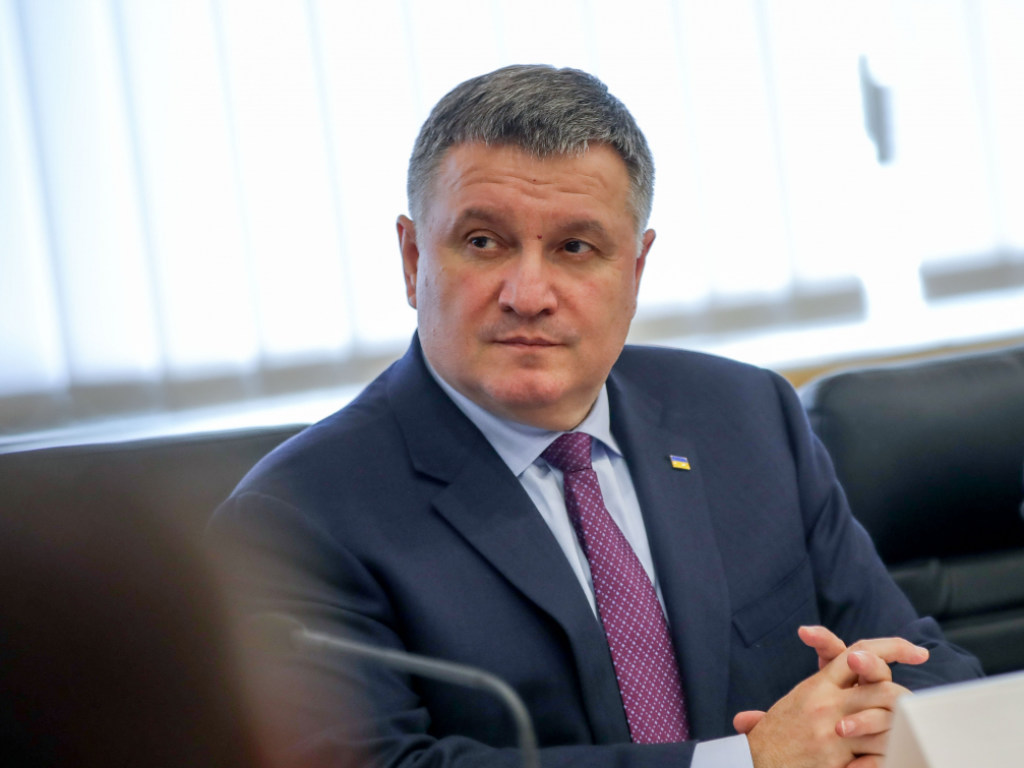 Аваков отреагировал на решение ЦИК по Клюеву