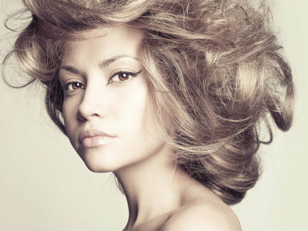 Влажное лето и укладка волос: как повысить пышность причёски (ФОТО)
