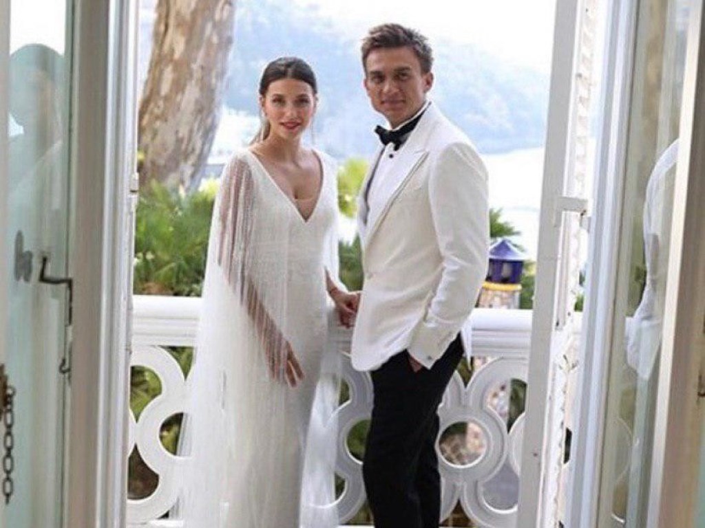 Белый смокинг и невеста без фаты: Появились первые фото свадьбы Тодоренко и Топалова