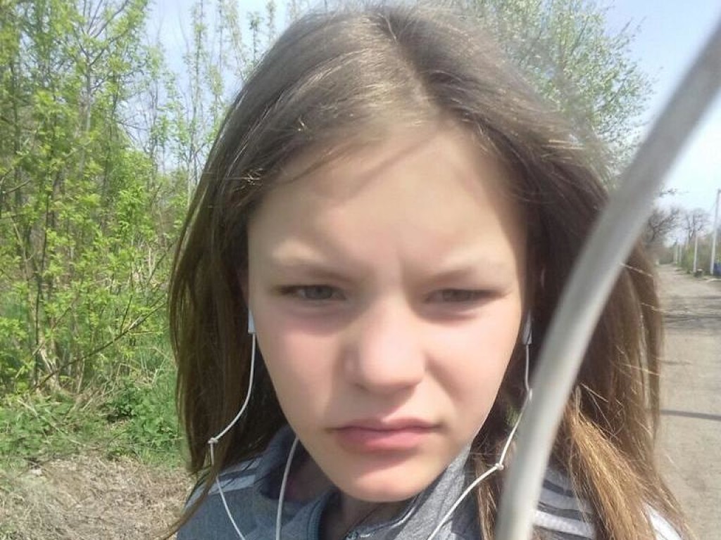 Убийство 13-летней девочки под Днепром: вскрылась жуткая правда о безразличных родителях школьницы