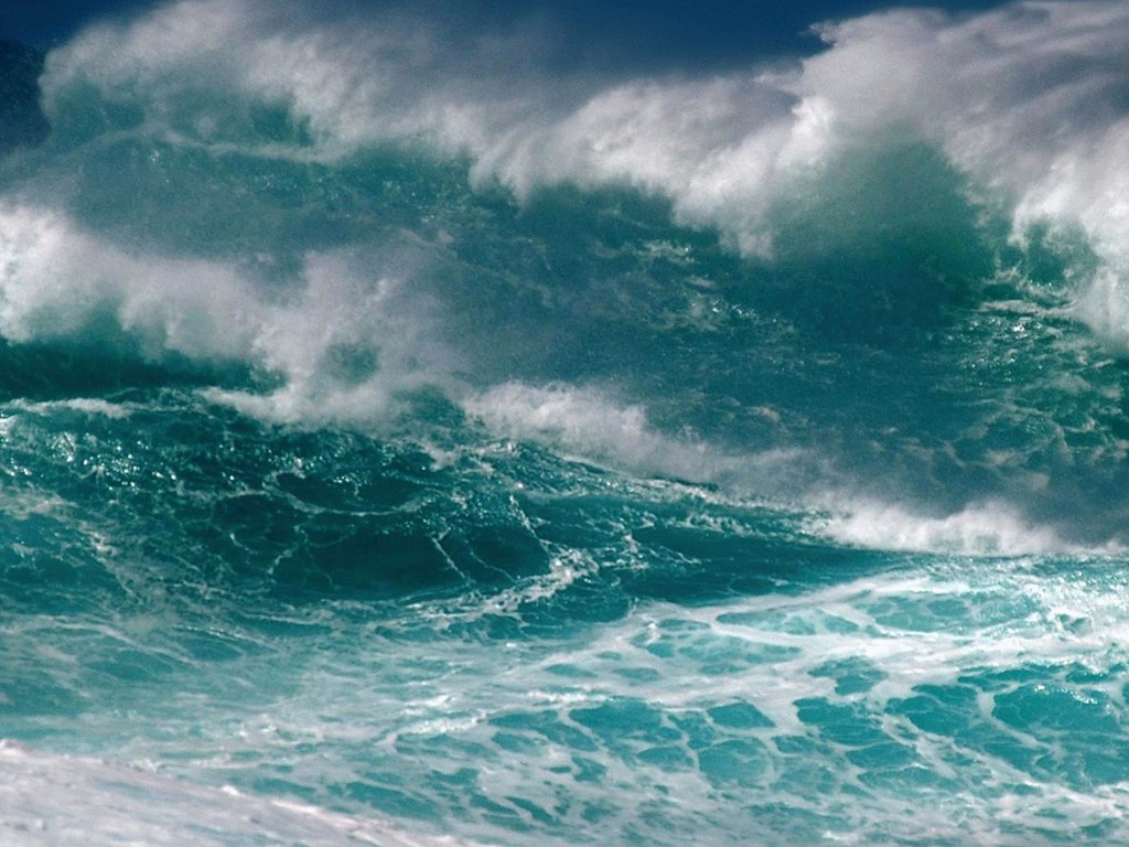 В Херсонской области пятеро детей на надувном матрасе в шторм вынесло в открытое море
