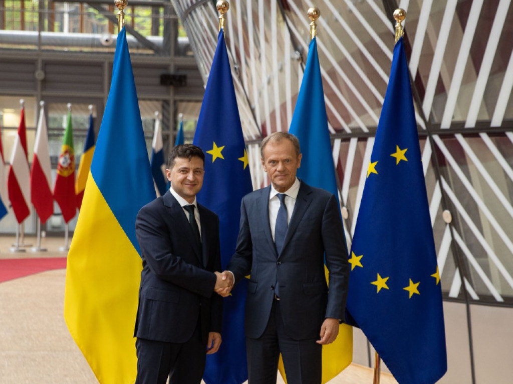 Итоги саммита Украина-ЕС: Не обошлось без скандала, но денег дали