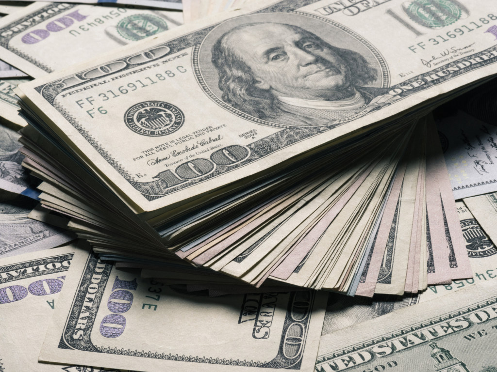 Свободный доллар: чего ожидать от валютной либерализации